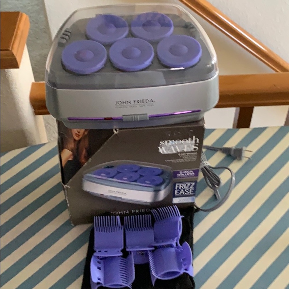 JOHN FRIEDA IONIC SMOOTH WAVES 2 INCH ROLLERS SET